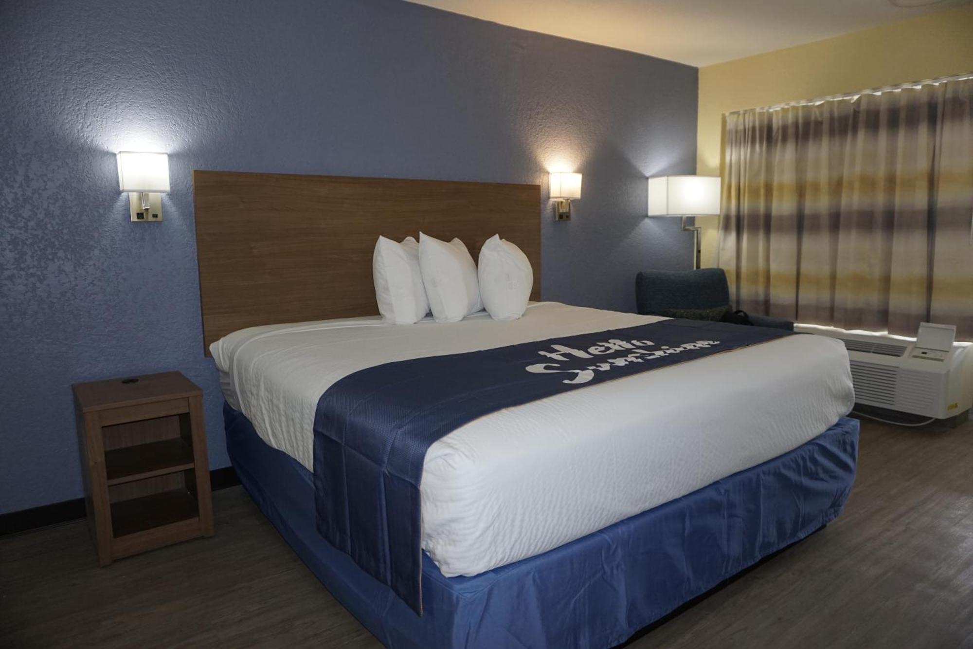 Days Inn By Wyndham Apopka/Orlando Buitenkant foto