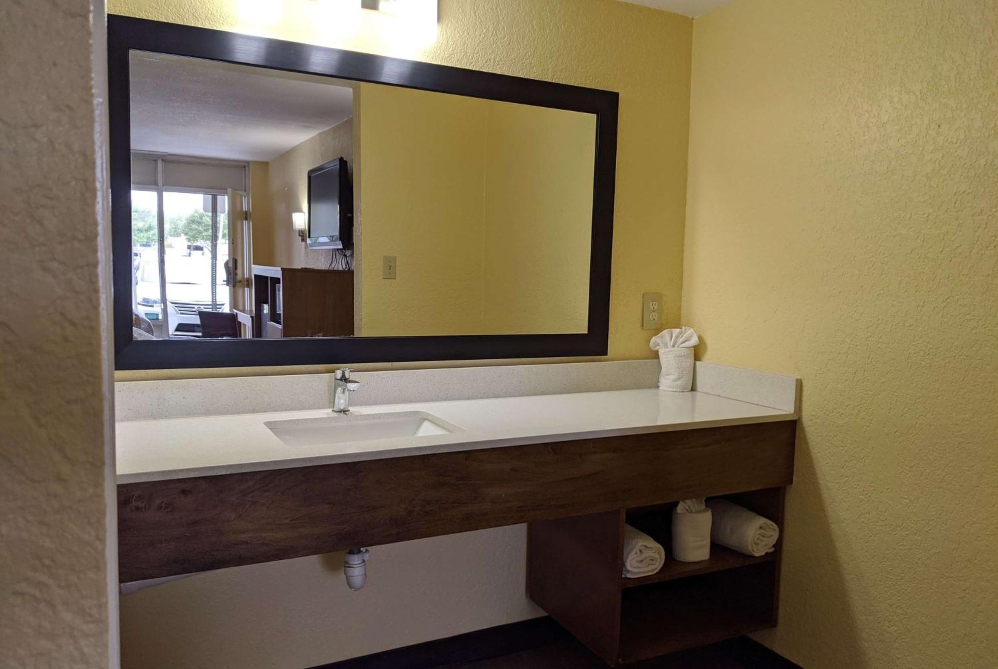 Days Inn By Wyndham Apopka/Orlando Buitenkant foto