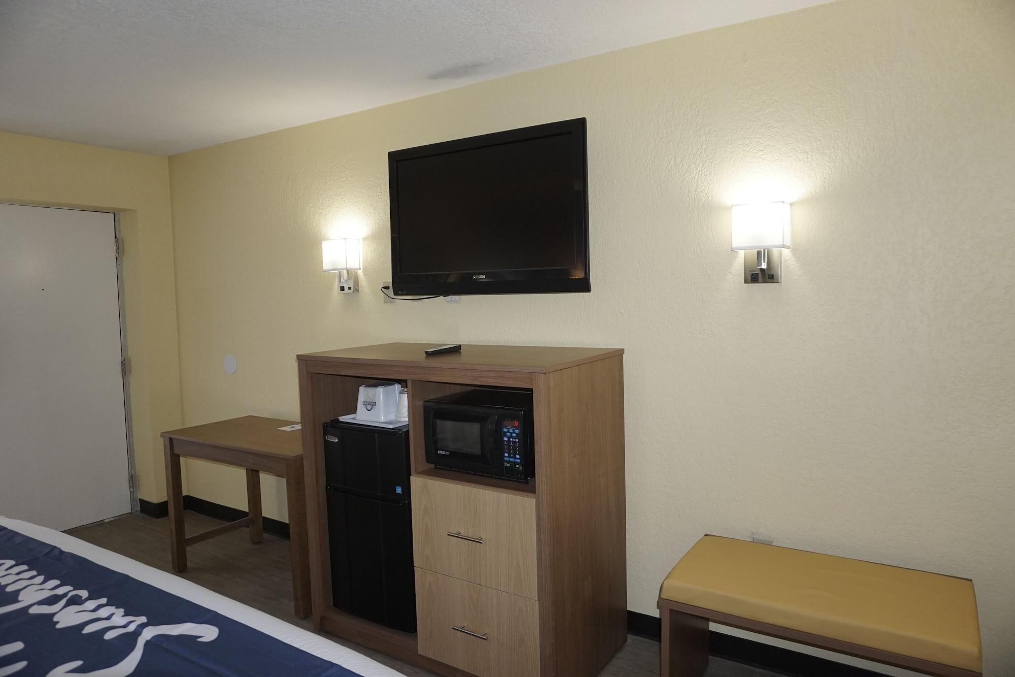 Days Inn By Wyndham Apopka/Orlando Buitenkant foto